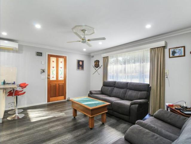 2/111 Day Street