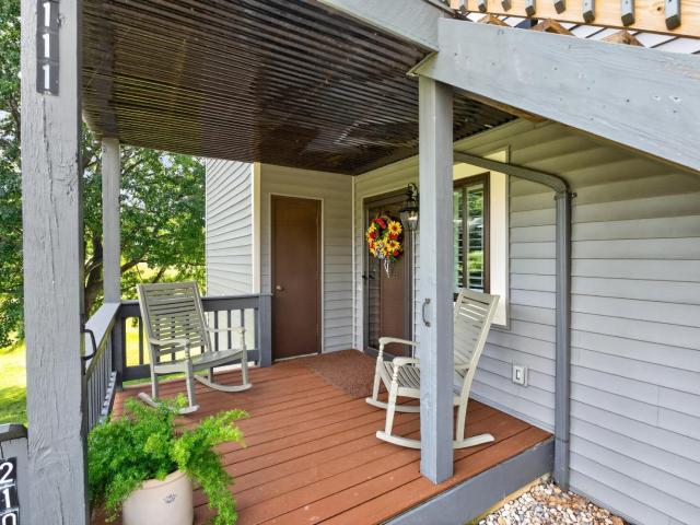 2111 Deer Run