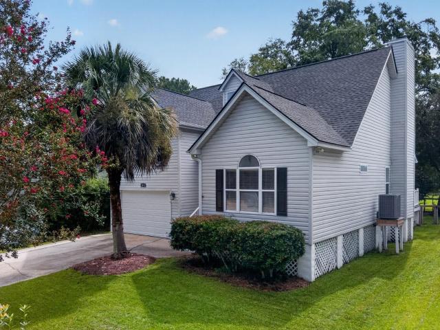 2111 Razorback Lane