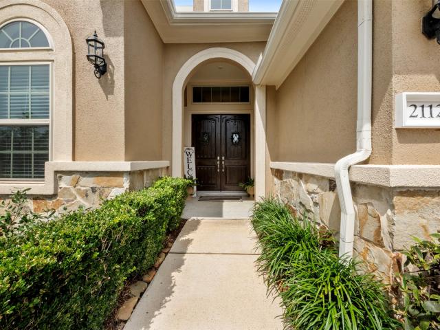 2112 Nogalas Lane