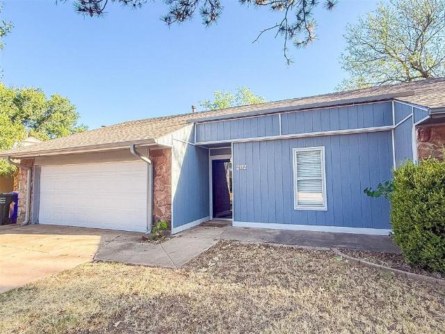 2112 Oakvista Circle