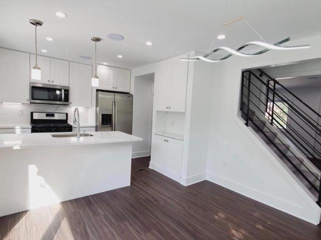 2112 Columbia Place