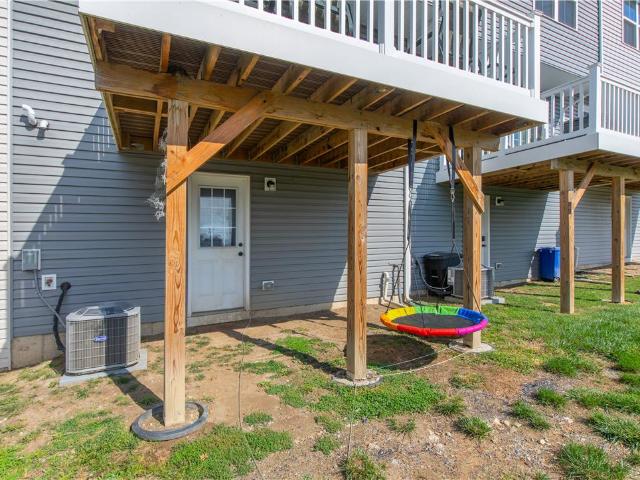 2112 Cross Country Road