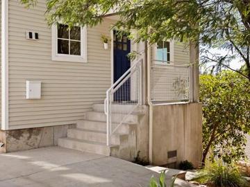 2112 Duane Street