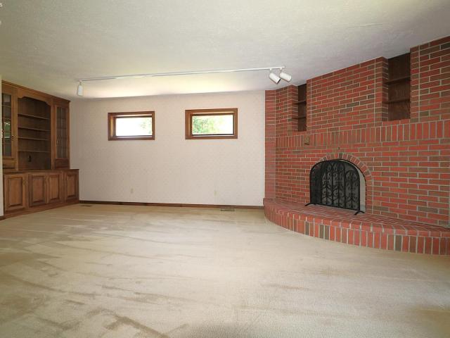 2113 New State Road