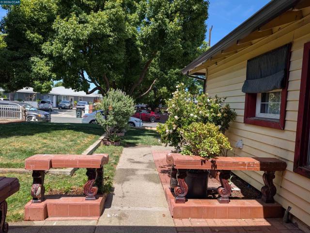 2113 Abbott Ave