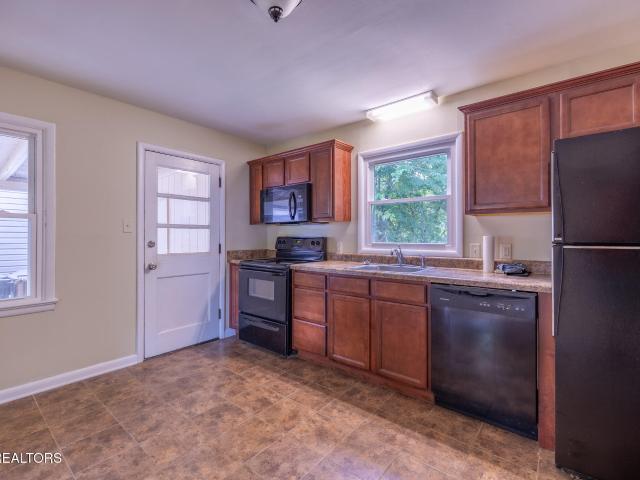 2113 Berea Ave