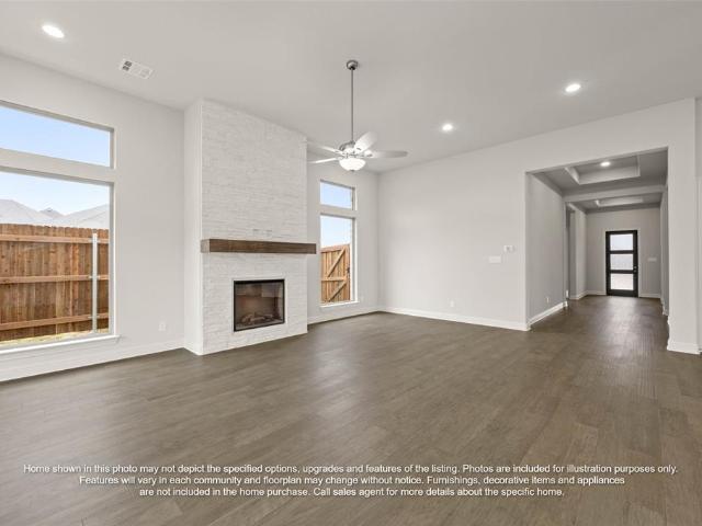 2113 Bond Street