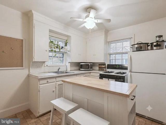 2113 Keith Road