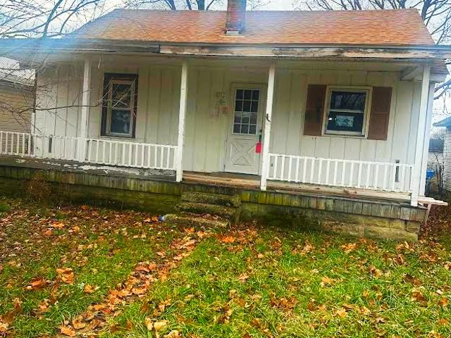 2113 S Waldemere Ave, Muncie, IN 47302 | MLS #22081
