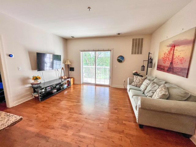 2113 Windsor Park Ct # #113