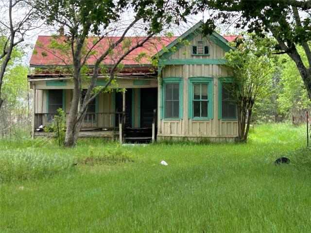 211 205 E Thigpen, Carmine, TX 78932 | MLS #29642