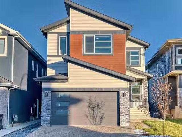 211 37 Street, Edmonton, AB, T6X 2W4 house for sale Listing.