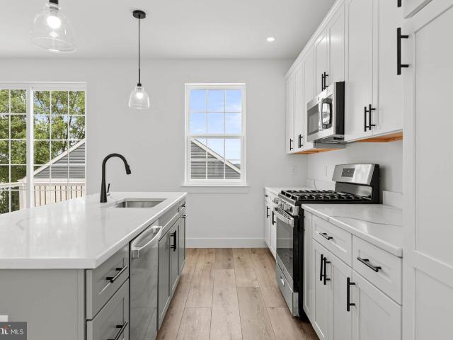 211 8th St, Bridgeport, PA 19405 | MLS #PAMC2172