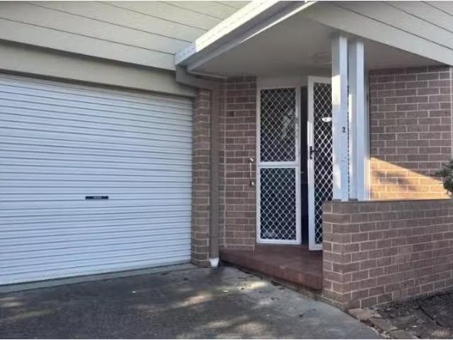 2/11 Cowper Close, Tamworth Apartment for rent Listed by Tali.