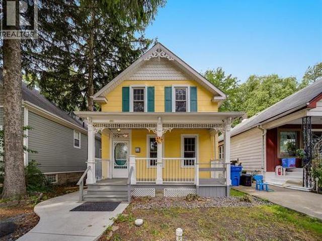 211 Cameron, Windsor, ON, N9B 1Y5 house for sale | Listing ID 26019 | Royal LePage
