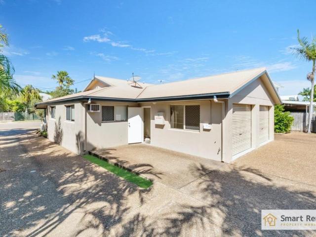 2/11 Camp Street, Mundingburra