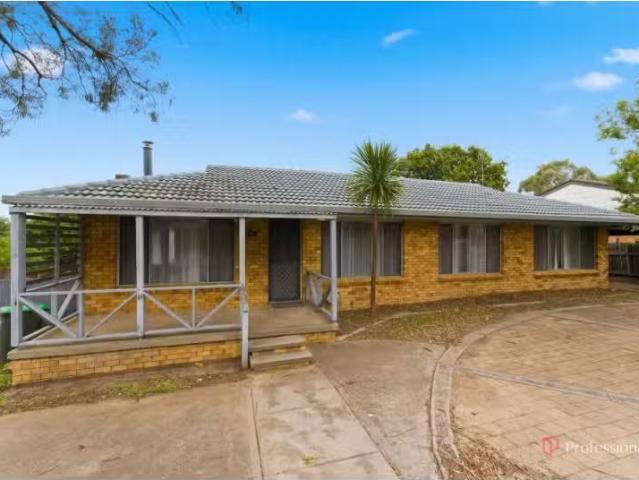 211 Canambe Street, Armidale House for rent Listed by Propert.