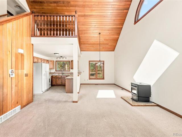 211 Cedar Way