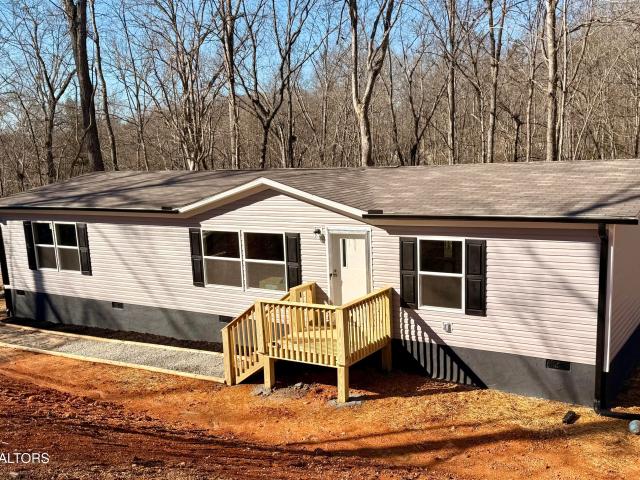 211 Clear Springs Rd