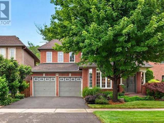 211 Creek Path Avenue, Oakville, ON, L6L 6T5 house for sale | Listing ID W13594 | Royal LePage