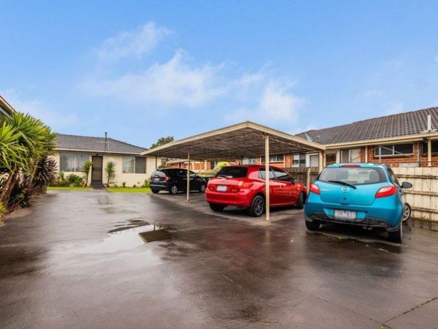 2/11 Browning Ave, Clayton South, VIC 3169