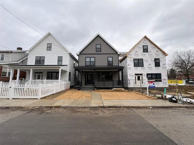 211 Green St, Pittsburgh, PA 15221 | MLS #1737