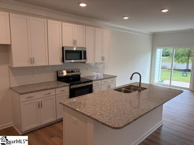 211 Dunnlea Way