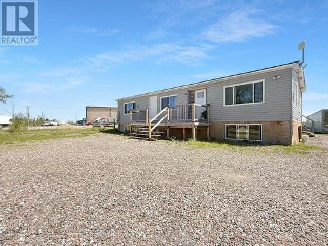 211 Elliott Crescent, Renfrew, ON, K7V 3Z2 house for sale | Listing ID X13167 | Royal LePage