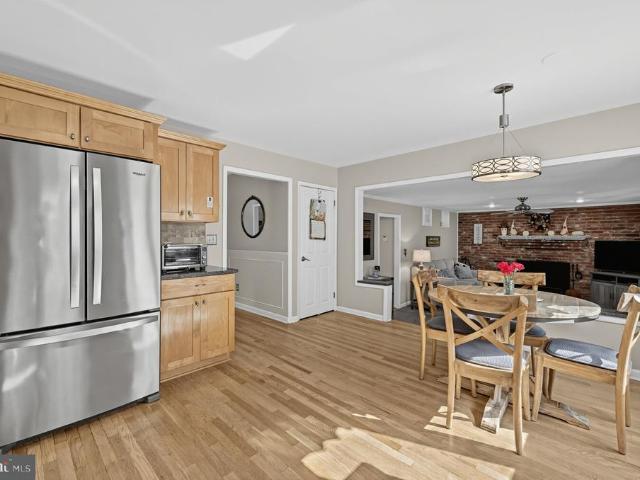 211 Hamilton Road