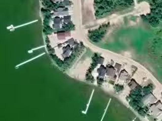 211 Lakeside Crescent, Good Spirit Lake, SK, S0A 0L0 vacant.