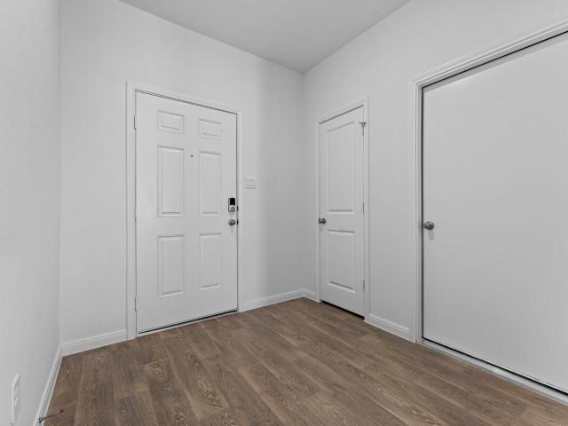 211 Las Lomas Dr