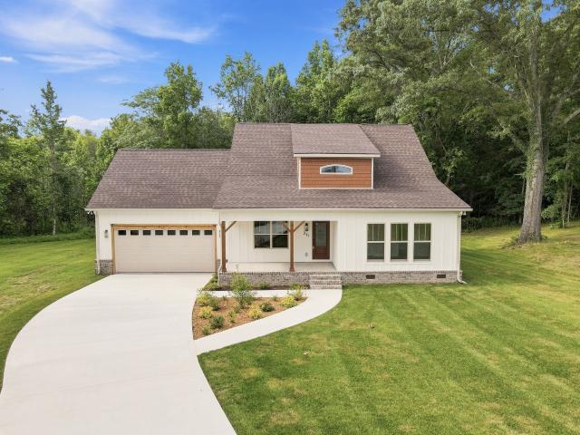 211 Majestic Dr