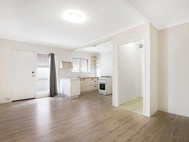 2/11 Mallon St