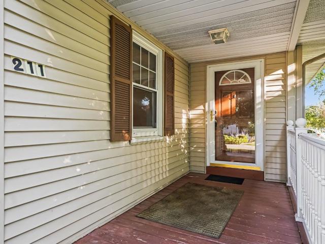 211 N Powell Road