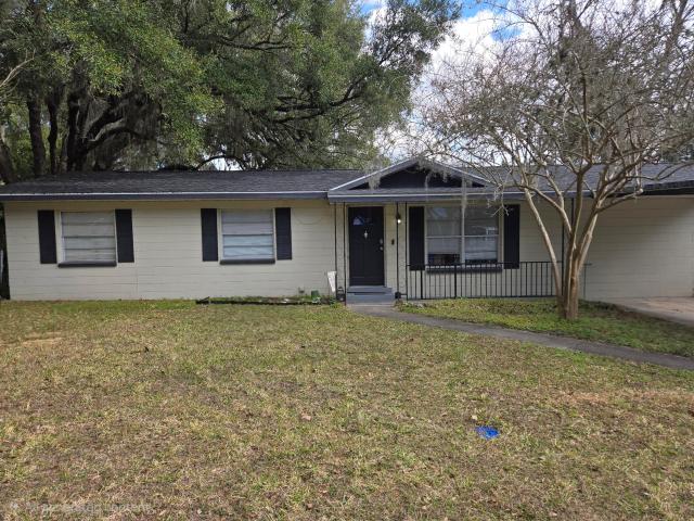 211 NE 3rd Ter, Williston, FL 32696 | MLS #R11162