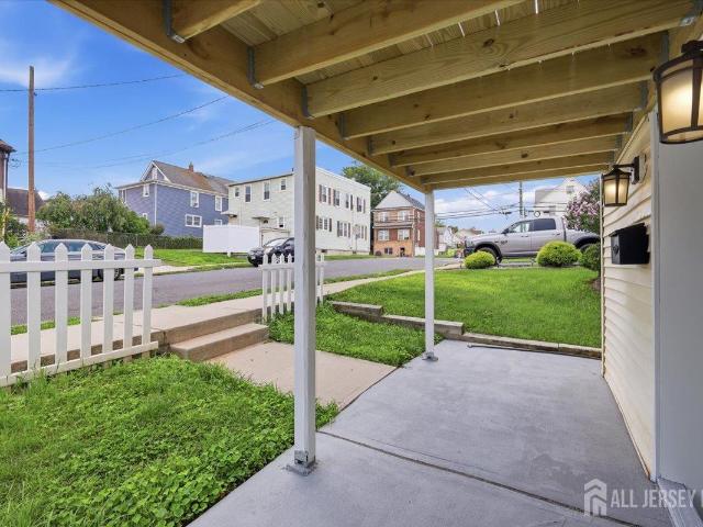 211 S 8th Avenue