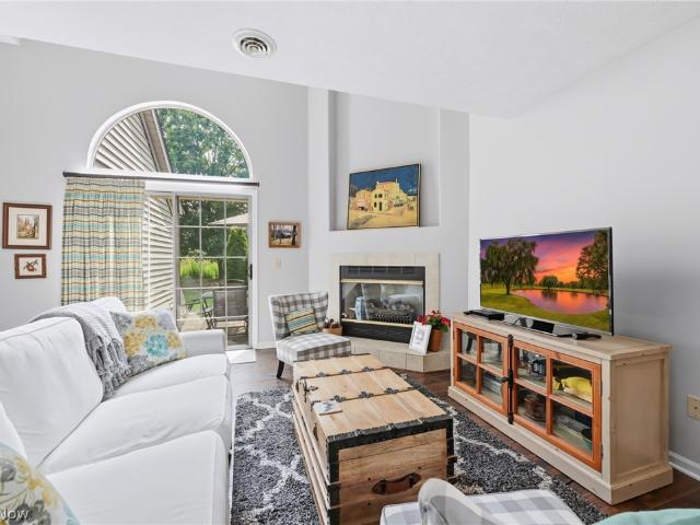 211 S Aspen Court 3