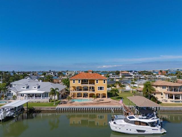 211 Poinciana Ln, Largo, FL 33770 | MLS #TB8447
