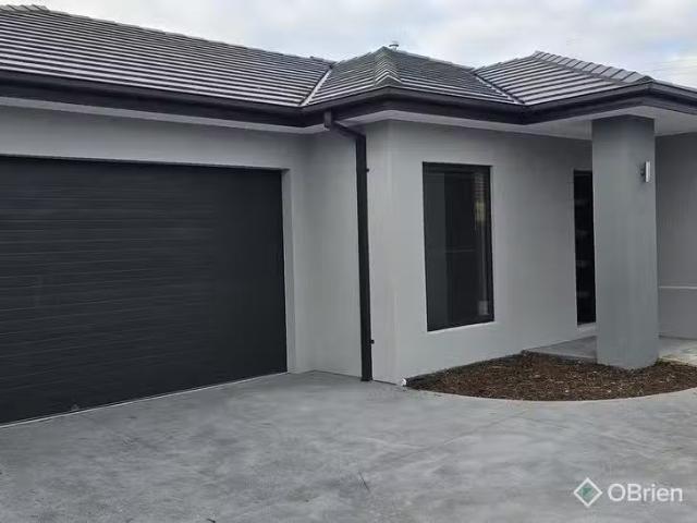 2/11 Pearce Court, Pearcedale, VIC 3912