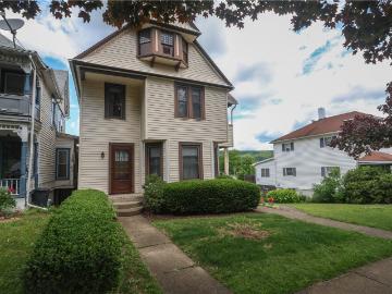 211 W 1st Street
