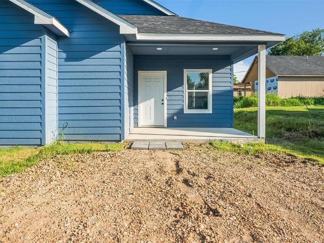 211 W Elm Street