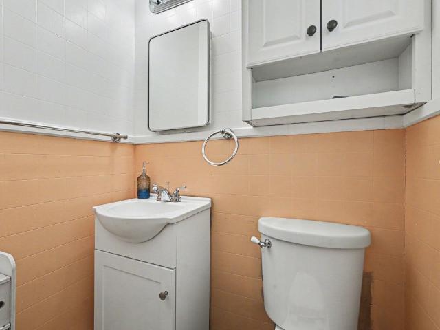 211 W Harden St, Burlington, NC 27215 | MLS #10161