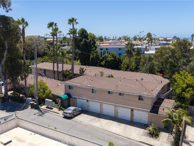 211 W Marquita
