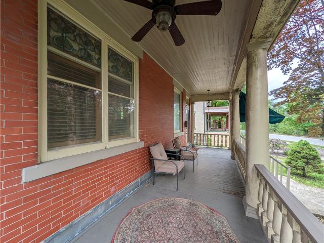 211 Wills Rd
