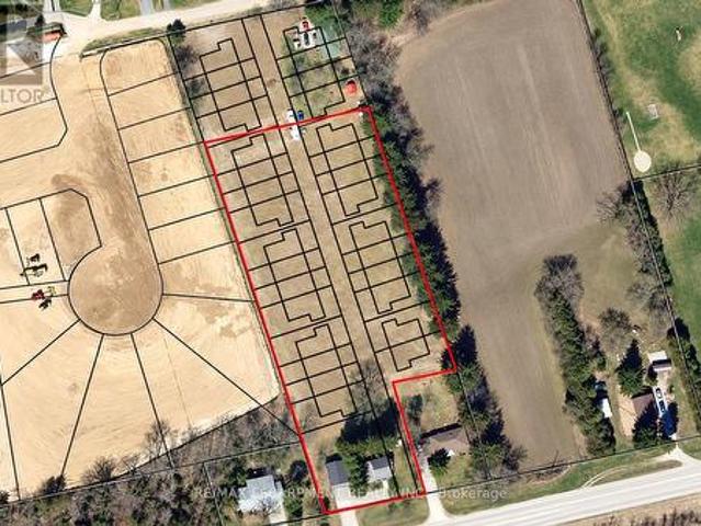 211 Thompson Road W, Norfolk, ON, N0E 1Y0 house for sale | Listing ID X14029 | Royal LePage