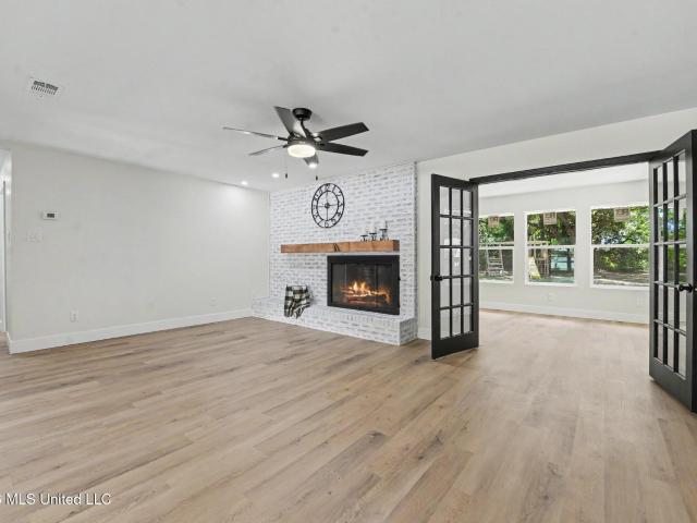 211 Turnberry Court
