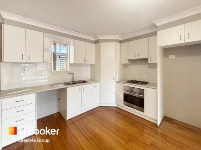 2/11 View Street, Camden Apartment for rent Listed by Monique.