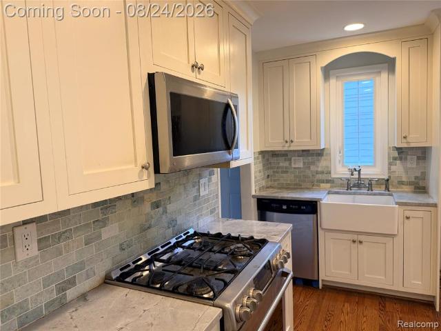 2124 Pembroke Road