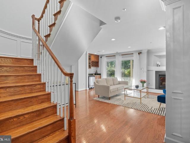2124 21St Road N
